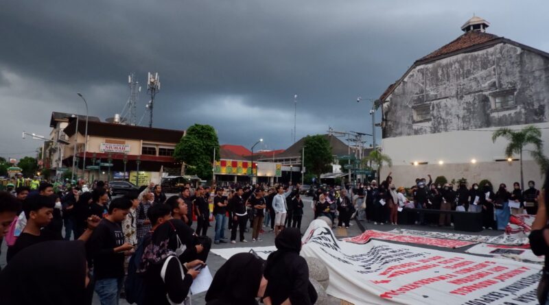 Aksi Sejagad: Rusaknya Sistem Demokrasi di Rezim Jokowi